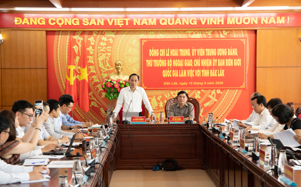 Thứ trưởng Bộ Ngoại giao làm việc với tỉnh Đắk Lắk