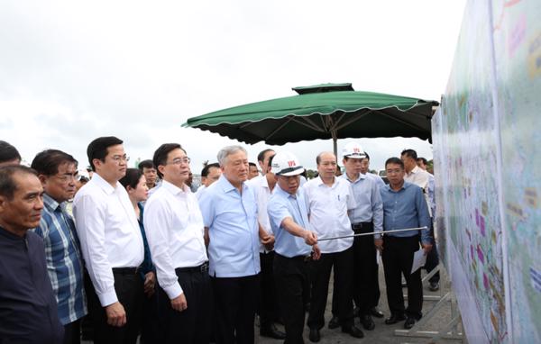 Đẩy nhanh tiến độ và tháo gỡ vướng mắc cho dự án cao tốc Khánh Hòa - Buôn Ma Thuột