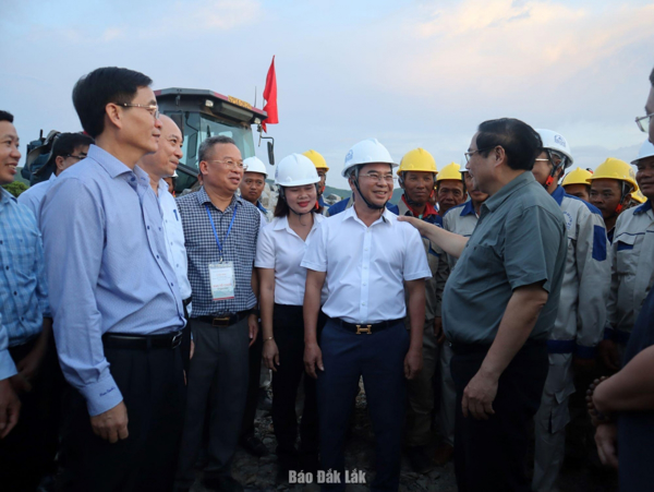 Thủ tướng Chính phủ Phạm Minh Chính biểu dương tỉnh Đắk Lắk làm tốt vai trò cơ quan chủ quản dự án cao tốc