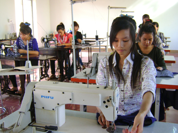Phấn đấu đưa Đắk Lắk trở thành một trong những trung tâm sản xuất và dịch vụ thông minh